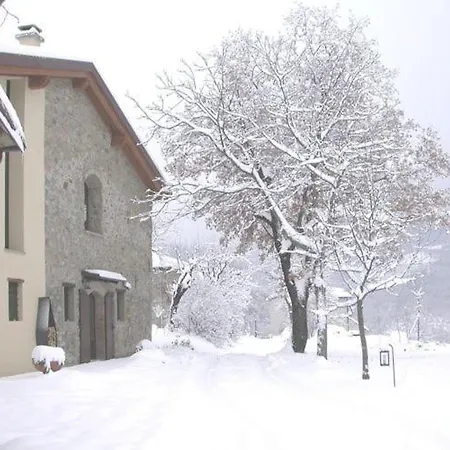 Modern Holiday In Imola With Swimming Pool 別荘 Rocca Corneta